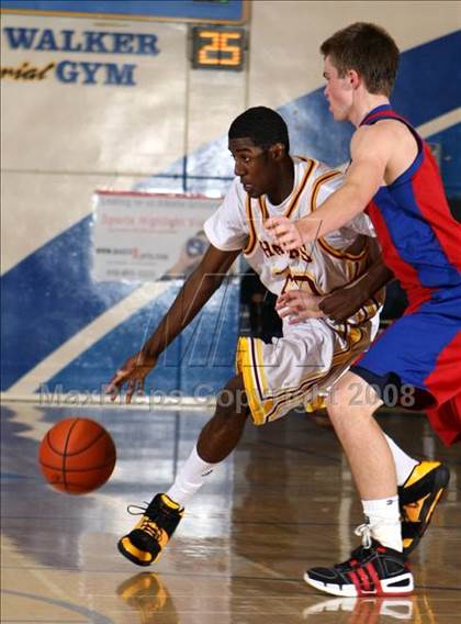 Thumbnail 1 in Ocean View vs. Los Alamitos (O.C. North-South Challenge) photogallery.