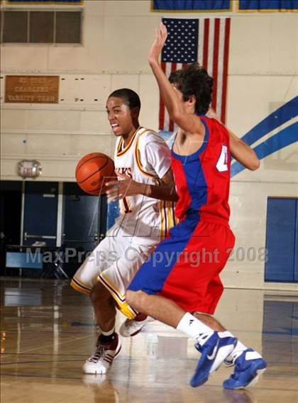 Thumbnail 1 in Ocean View vs. Los Alamitos (O.C. North-South Challenge) photogallery.