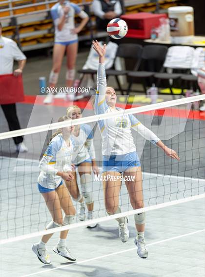 Thumbnail 2 in Buffalo vs. Oak Glen (WVSSAC Class AA Semifinal) photogallery.