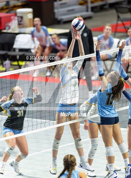Thumbnail 1 in Buffalo vs. Oak Glen (WVSSAC Class AA Semifinal) photogallery.