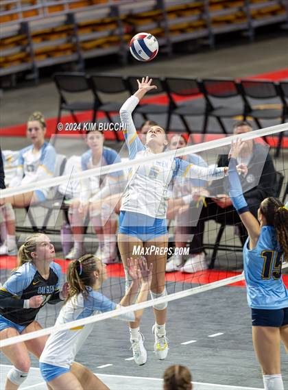 Thumbnail 1 in Buffalo vs. Oak Glen (WVSSAC Class AA Semifinal) photogallery.