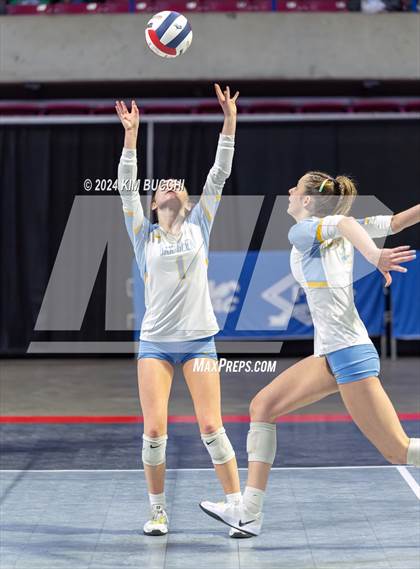 Thumbnail 1 in Buffalo vs. Oak Glen (WVSSAC Class AA Semifinal) photogallery.