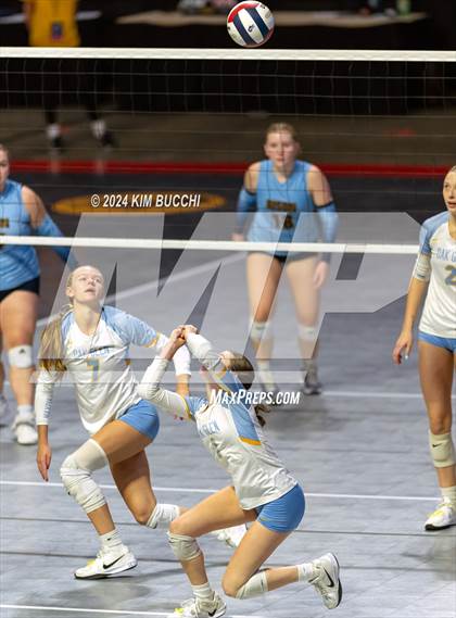 Thumbnail 1 in Buffalo vs. Oak Glen (WVSSAC Class AA Semifinal) photogallery.
