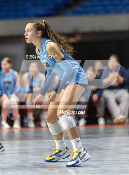 Thumbnail 3 in Buffalo vs. Oak Glen (WVSSAC Class AA Semifinal) photogallery.