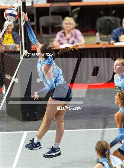 Thumbnail 3 in Buffalo vs. Oak Glen (WVSSAC Class AA Semifinal) photogallery.