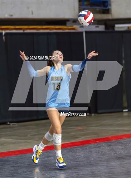 Thumbnail 3 in Buffalo vs. Oak Glen (WVSSAC Class AA Semifinal) photogallery.