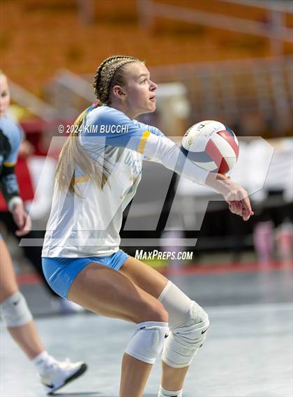 Thumbnail 2 in Buffalo vs. Oak Glen (WVSSAC Class AA Semifinal) photogallery.