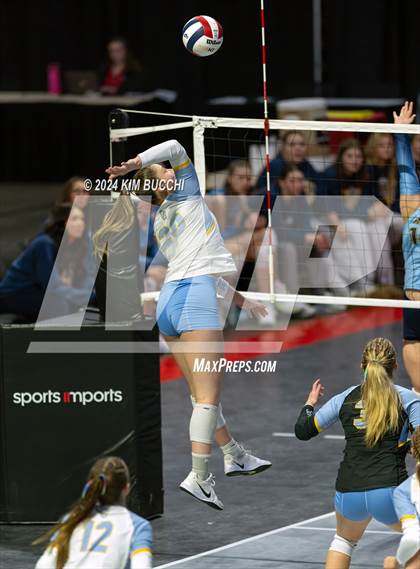Thumbnail 1 in Buffalo vs. Oak Glen (WVSSAC Class AA Semifinal) photogallery.