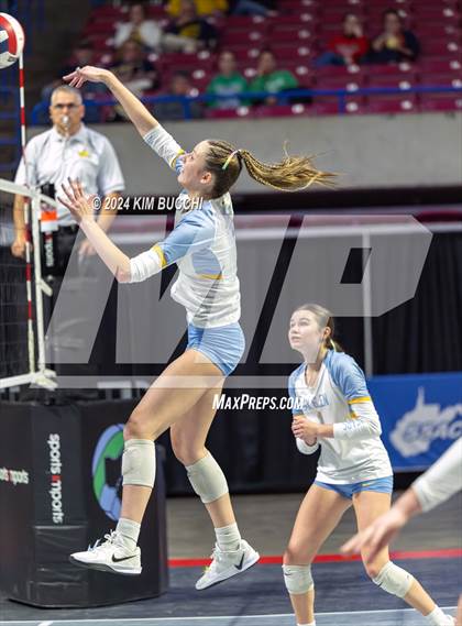 Thumbnail 3 in Buffalo vs. Oak Glen (WVSSAC Class AA Semifinal) photogallery.