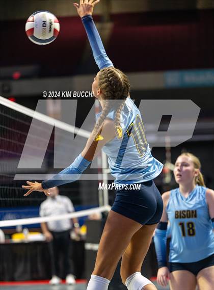 Thumbnail 2 in Buffalo vs. Oak Glen (WVSSAC Class AA Semifinal) photogallery.
