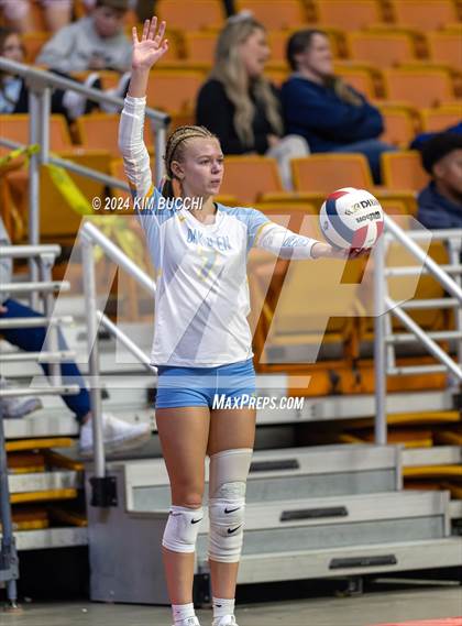 Thumbnail 1 in Buffalo vs. Oak Glen (WVSSAC Class AA Semifinal) photogallery.