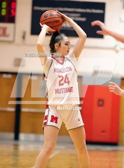 Thumbnail 3 in Resurrection @ Mundelein photogallery.