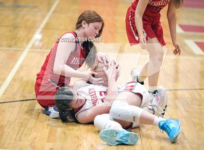 Thumbnail 3 in Resurrection @ Mundelein photogallery.