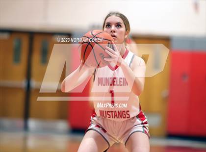 Thumbnail 3 in Resurrection @ Mundelein photogallery.