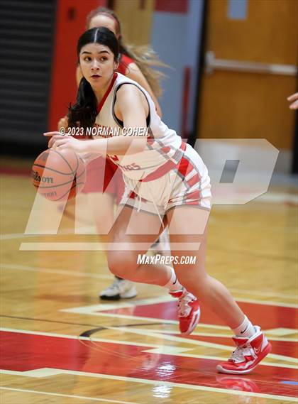 Thumbnail 2 in Resurrection @ Mundelein photogallery.