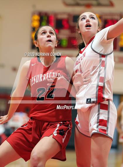 Thumbnail 2 in Resurrection @ Mundelein photogallery.