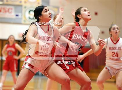 Thumbnail 3 in Resurrection @ Mundelein photogallery.