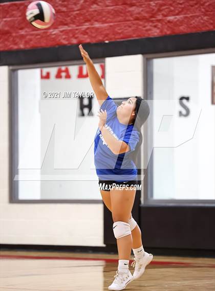Thumbnail 2 in Brazos Bowl All Star Game (Red vs Blue) photogallery.