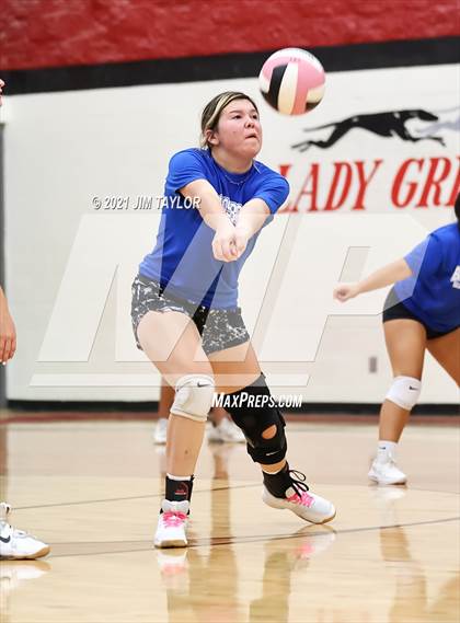 Thumbnail 1 in Brazos Bowl All Star Game (Red vs Blue) photogallery.