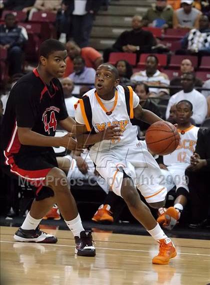 Thumbnail 3 in Westchester vs. McClymonds (CIF State D1 Final) photogallery.