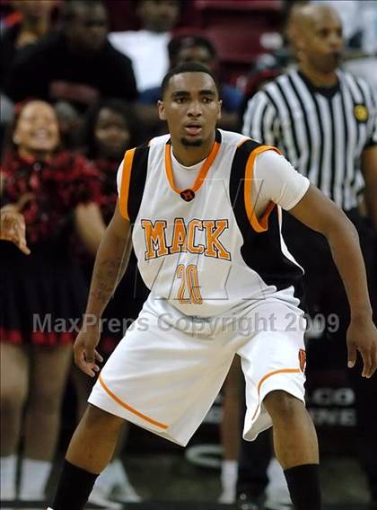 Thumbnail 1 in Westchester vs. McClymonds (CIF State D1 Final) photogallery.