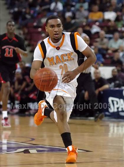 Thumbnail 2 in Westchester vs. McClymonds (CIF State D1 Final) photogallery.