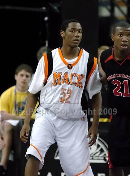 Thumbnail 3 in Westchester vs. McClymonds (CIF State D1 Final) photogallery.