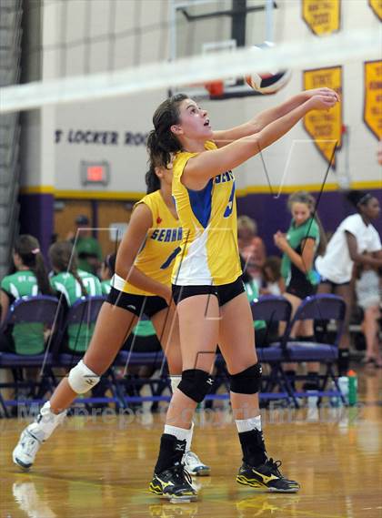 Thumbnail 3 in Thousand Oaks vs Seaquam (Durango Fall Classic) photogallery.