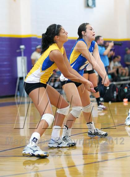 Thumbnail 3 in Thousand Oaks vs Seaquam (Durango Fall Classic) photogallery.