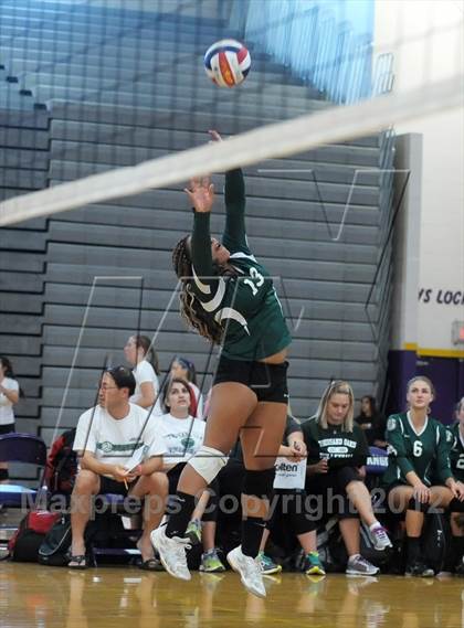 Thumbnail 2 in Thousand Oaks vs Seaquam (Durango Fall Classic) photogallery.