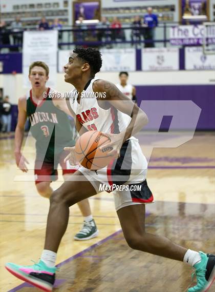 Thumbnail 3 in Rockford East vs. Lincoln photogallery.