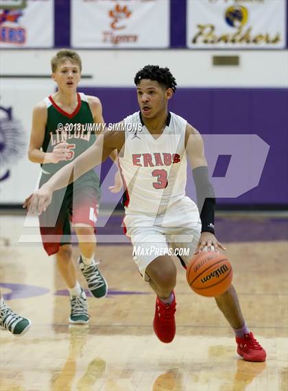 Thumbnail 2 in Rockford East vs. Lincoln photogallery.