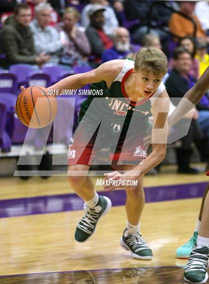 Thumbnail 3 in Rockford East vs. Lincoln photogallery.
