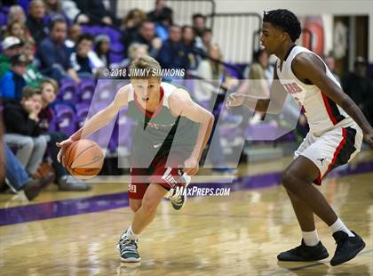 Thumbnail 1 in Rockford East vs. Lincoln photogallery.