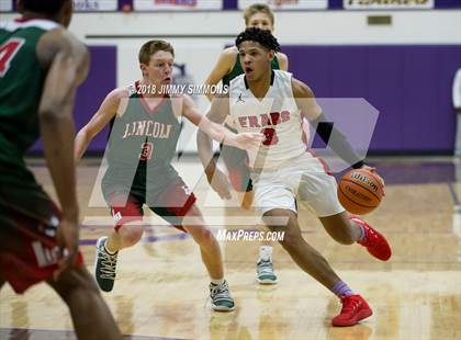Thumbnail 3 in Rockford East vs. Lincoln photogallery.