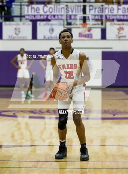 Thumbnail 2 in Rockford East vs. Lincoln photogallery.
