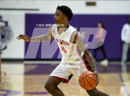 Thumbnail 2 in Rockford East vs. Lincoln photogallery.