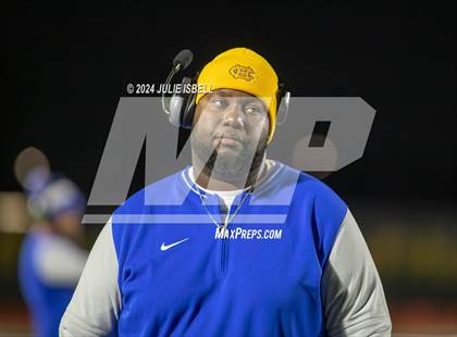 Thumbnail 2 in Worthing vs. Chapel Hill (UIL 4A -l Football Area Playoff) photogallery.