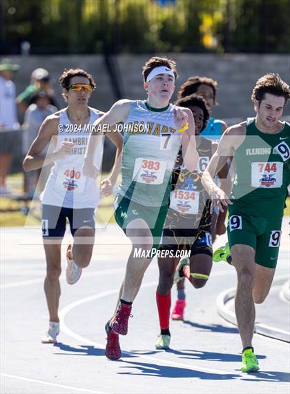 Thumbnail 1 in UF Relays (Friday) photogallery.