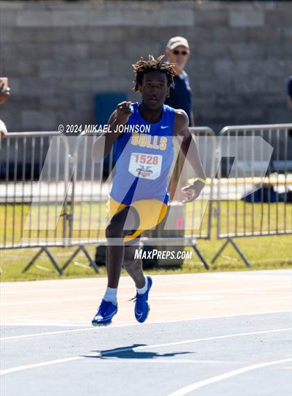 Thumbnail 1 in UF Relays (Friday) photogallery.