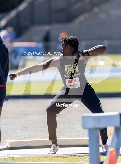 Thumbnail 2 in UF Relays (Friday) photogallery.