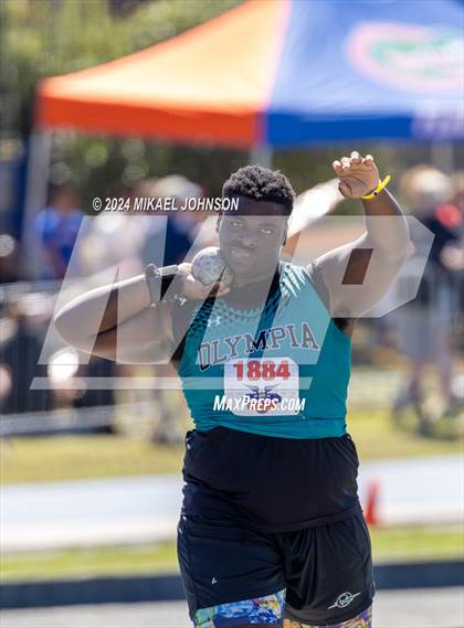 Thumbnail 2 in UF Relays (Friday) photogallery.