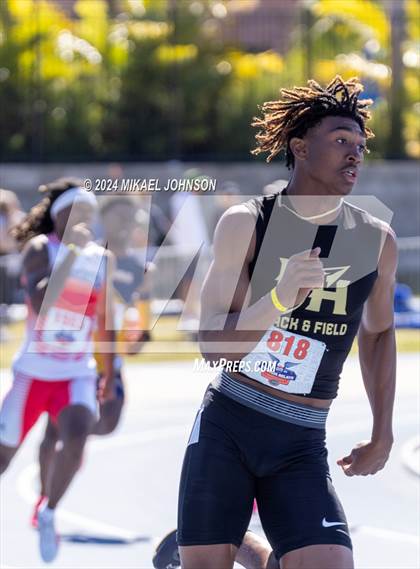 Thumbnail 2 in UF Relays (Friday) photogallery.