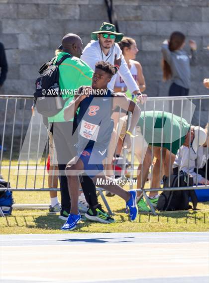 Thumbnail 3 in UF Relays (Friday) photogallery.