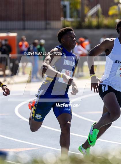 Thumbnail 1 in UF Relays (Friday)  photogallery.