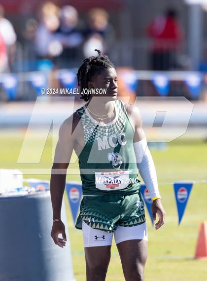 Thumbnail 2 in UF Relays (Friday) photogallery.