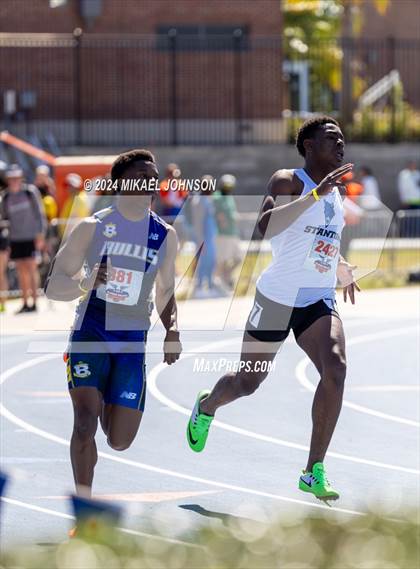 Thumbnail 3 in UF Relays (Friday) photogallery.