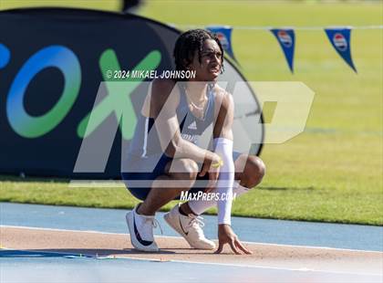 Thumbnail 1 in UF Relays (Friday) photogallery.