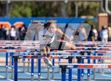 Thumbnail 1 in UF Relays (Friday) photogallery.