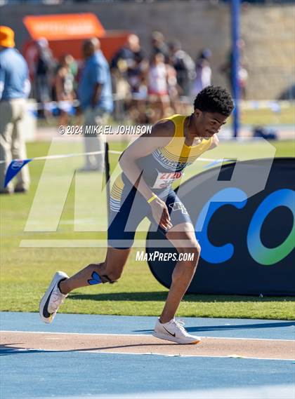 Thumbnail 1 in UF Relays (Friday) photogallery.